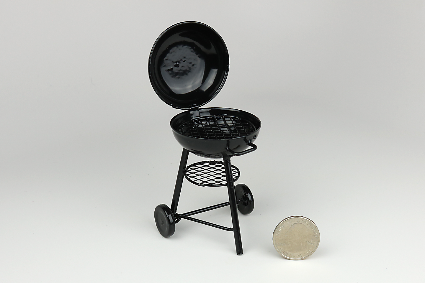 Round Black Barbecue Grill