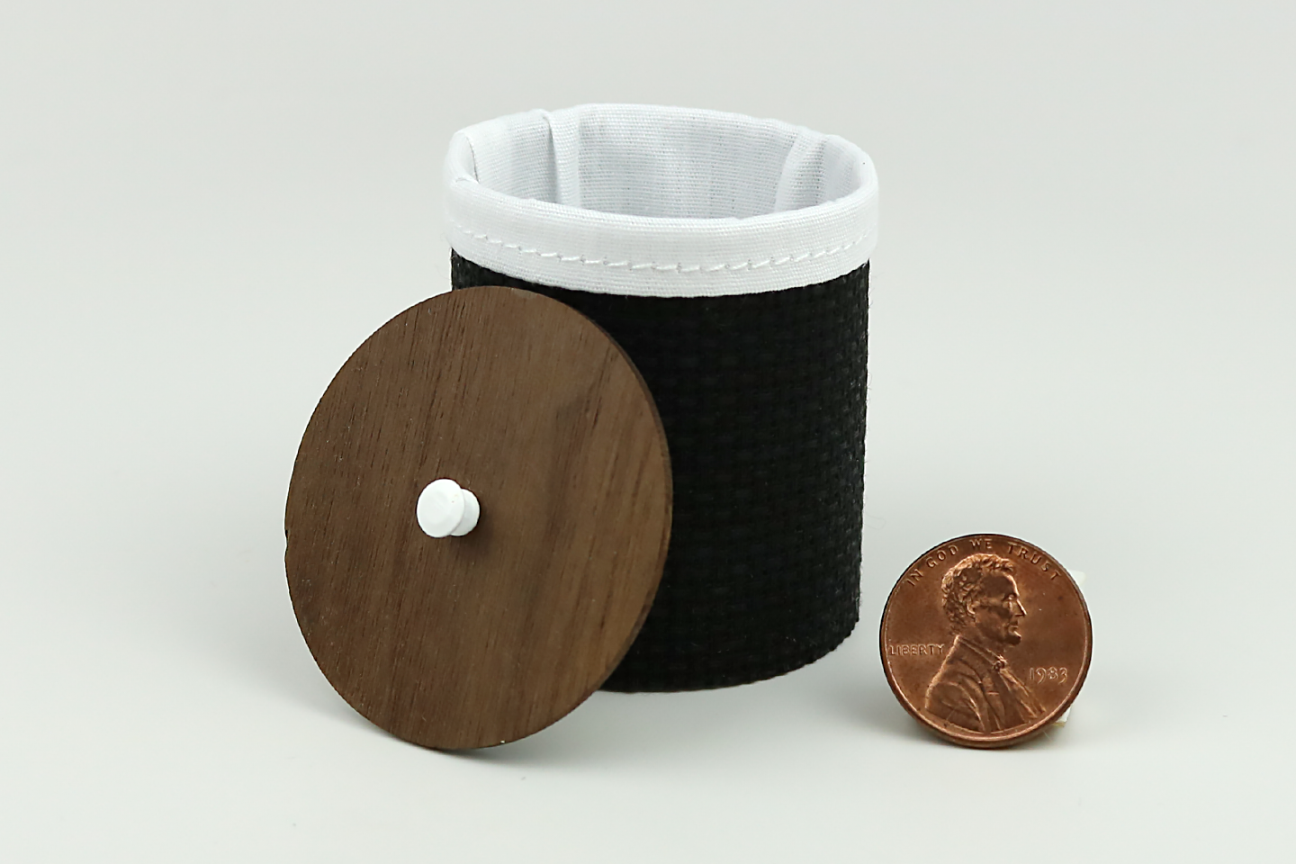 Clothes Hamper with Wooden Lid in Black