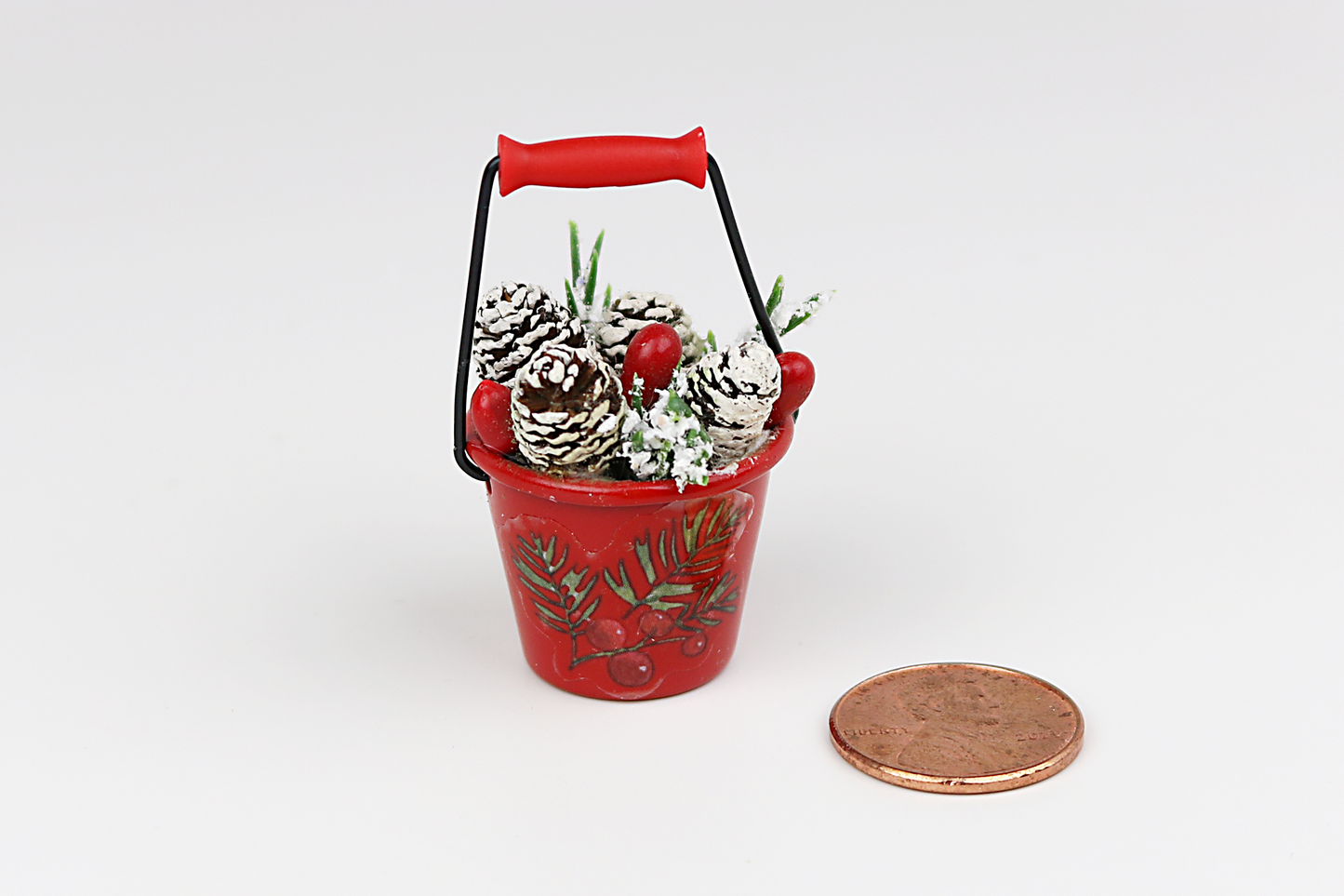 Holiday Pinecone Bucket