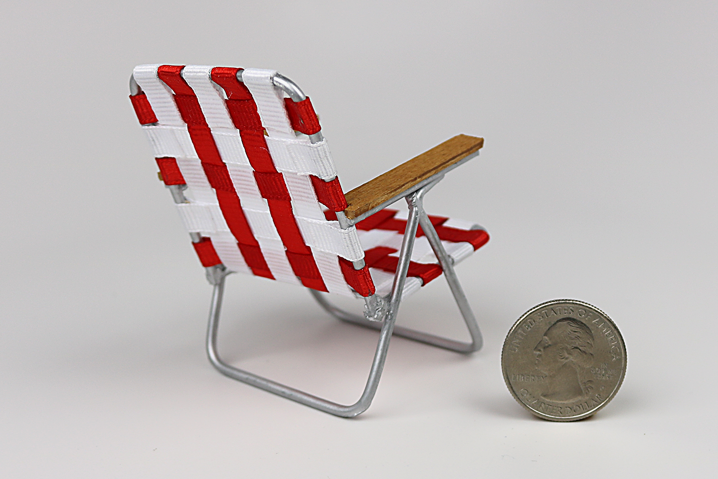 Woven Beach Chair in Red