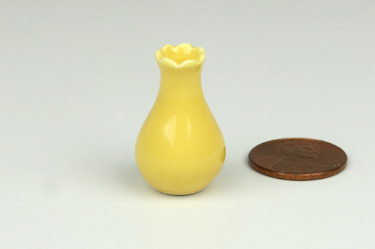 Yellow Vase with Scallop