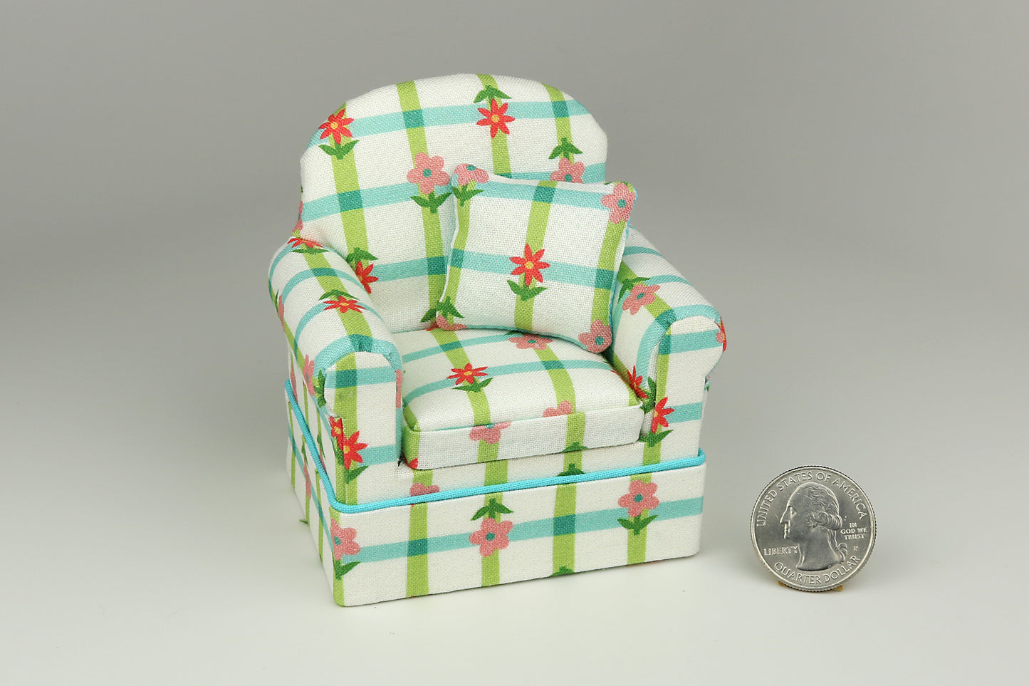 Daisy Garden Walk Cottage Armchair