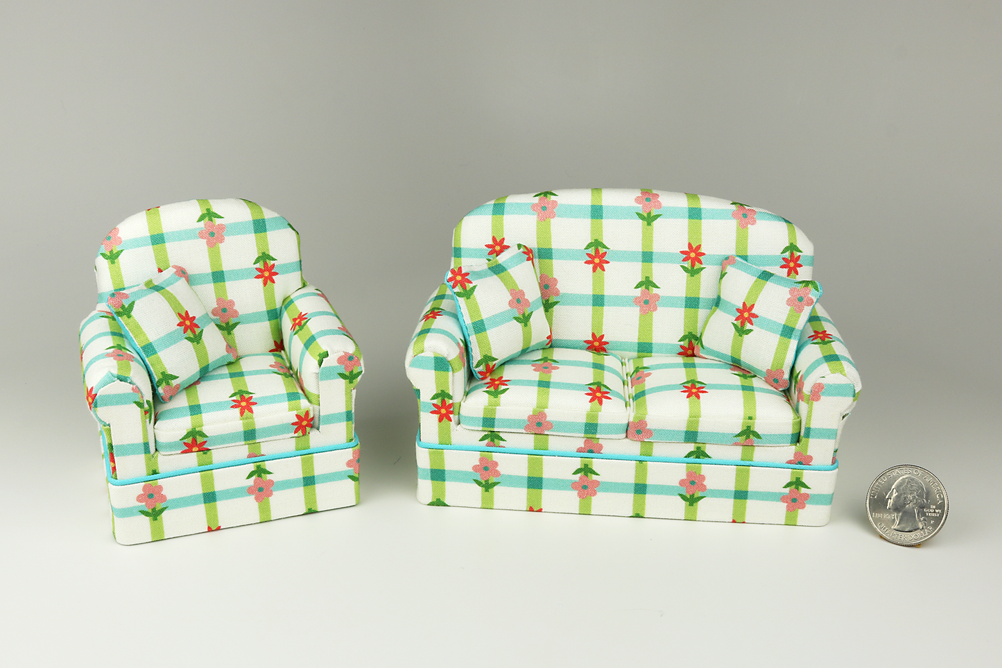 Daisy Garden Petal Plaid Loveseat