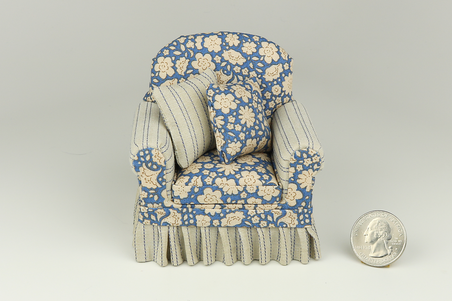Floral Daydream Blue-Ecru Armchair