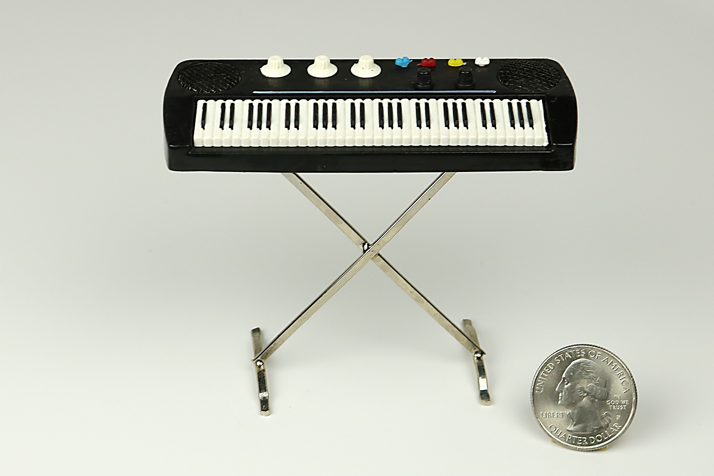 Electric Keyboard on Stand