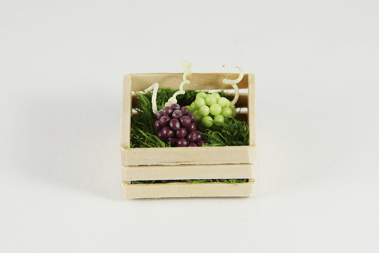Small Crate of Grapes - Default Title - Dollhouse Alley - 1