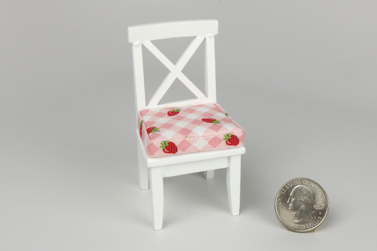 Strawberry Picnic Dining Set in Pink