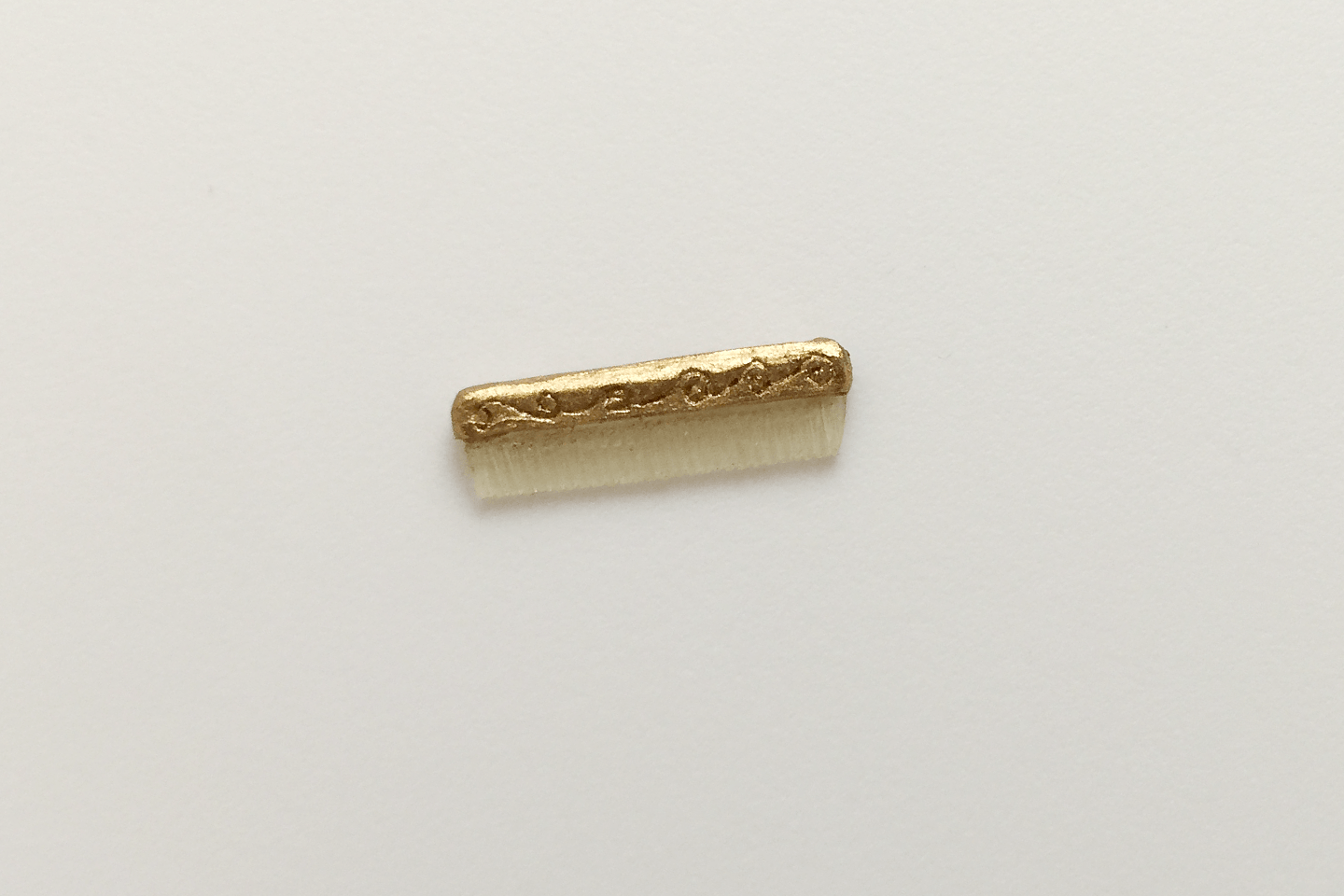 Gold Old Fashioned Comb