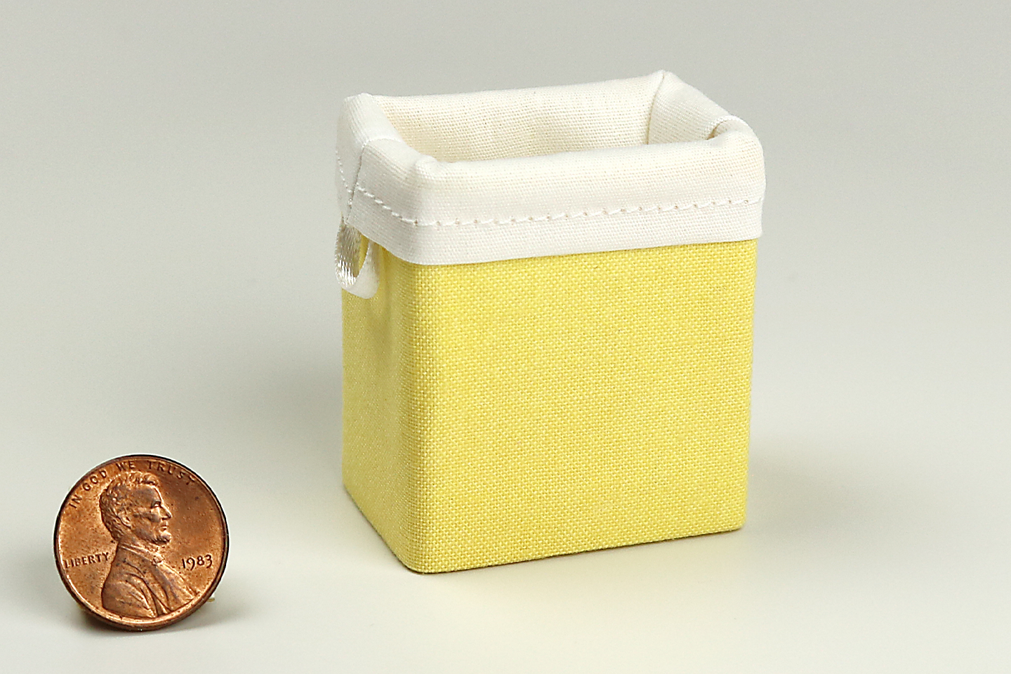 Modern Clothes Hamper in Yellow